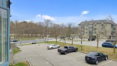 85 Wellington Street W 211