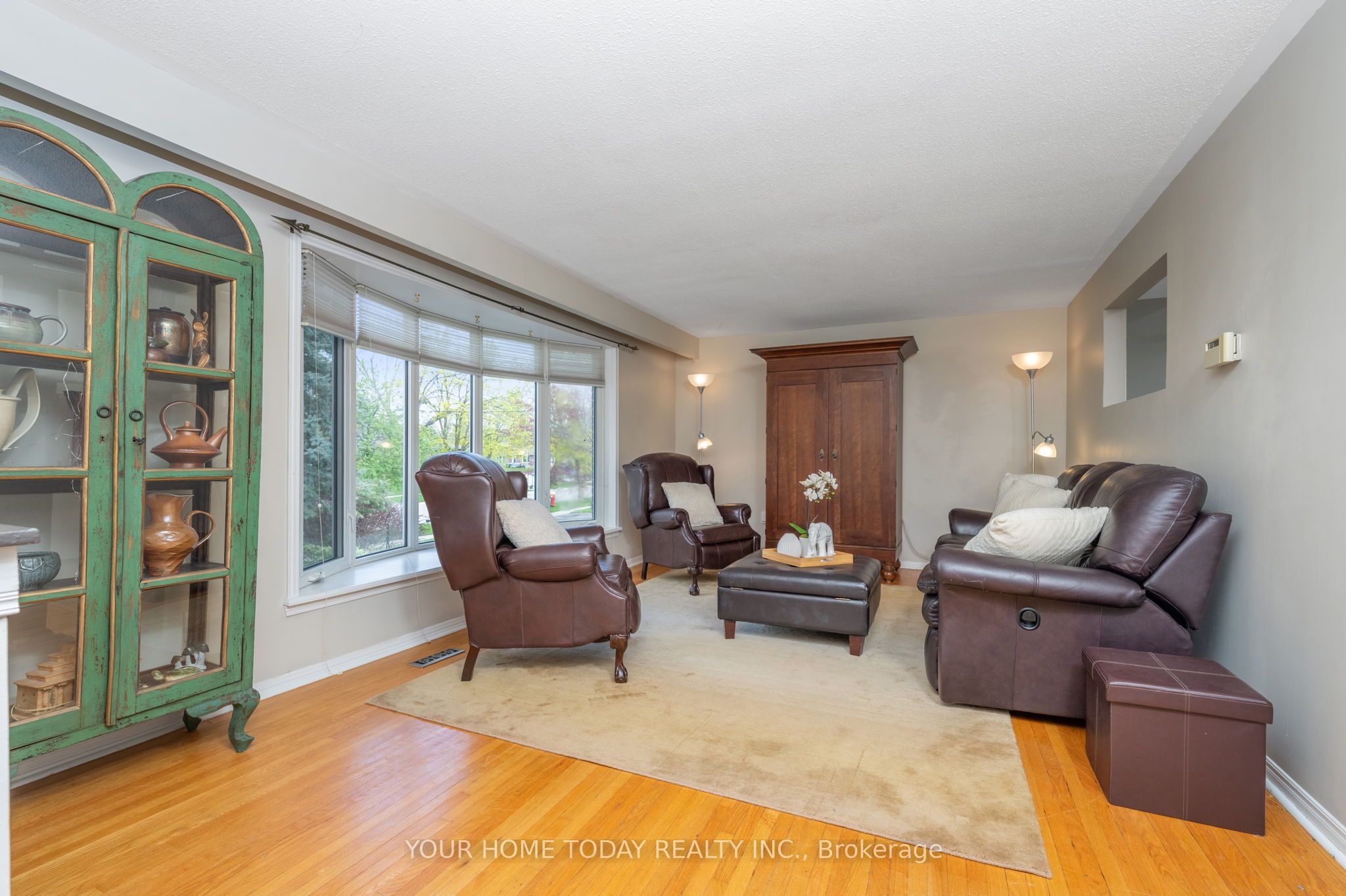47 Irwin Crescent