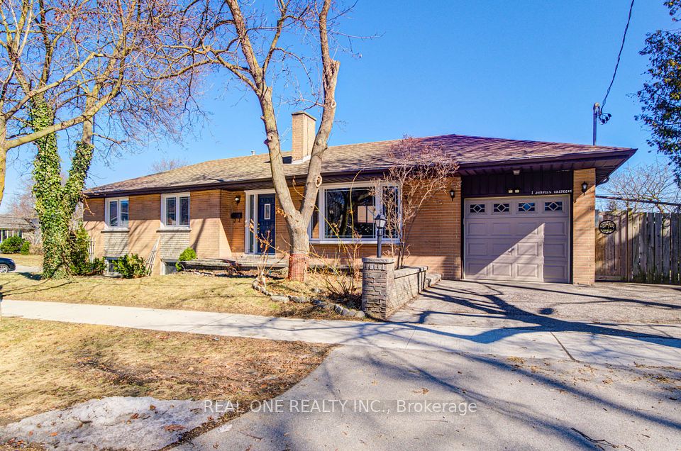 1 Barwell Crescent