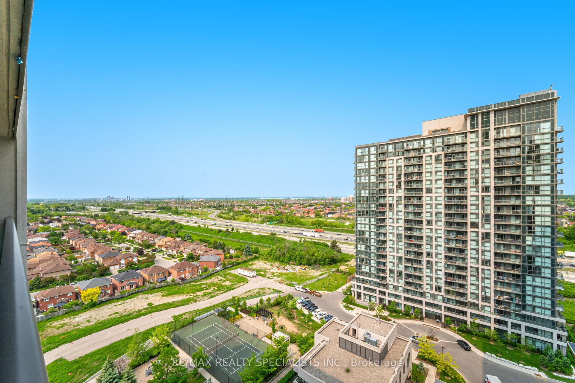 2 Bedrooms Condo at 335 Rathburn, Mississauga For sale