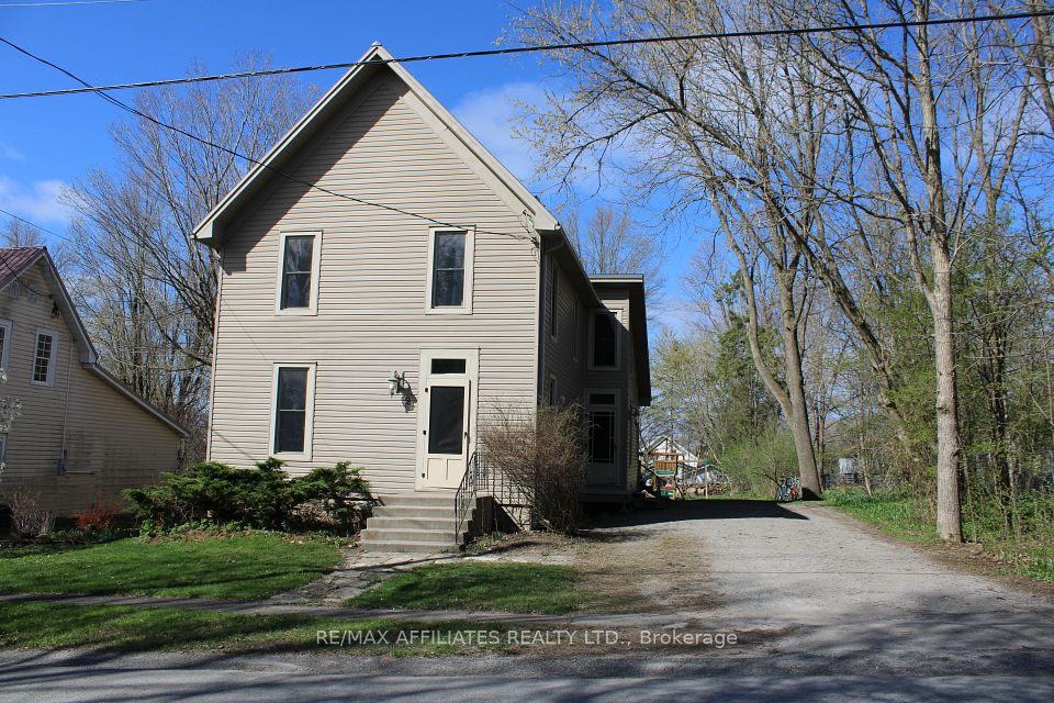2 Isaac Street, Athens, ON K0E 1B0