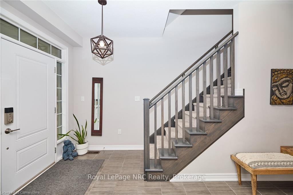3 Bedrooms Condo at 288 Glover, Hamilton For sale