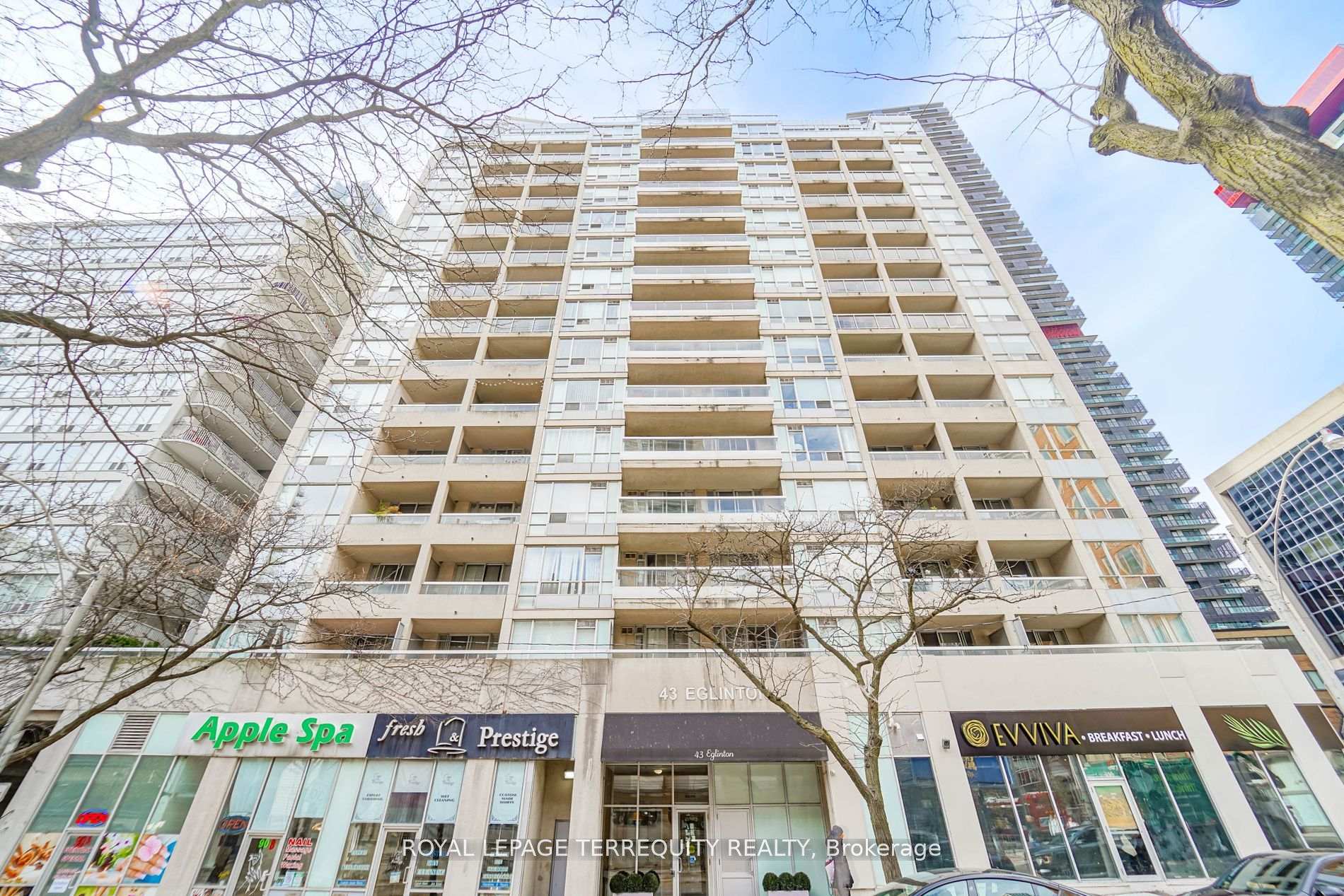 2 Bedrooms Condo at 43 Eglinton, Toronto For sale