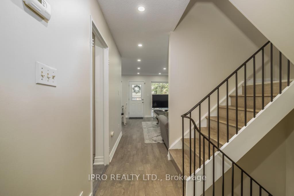 3 Bedrooms Condo at 23 Four Winds, Toronto For sale