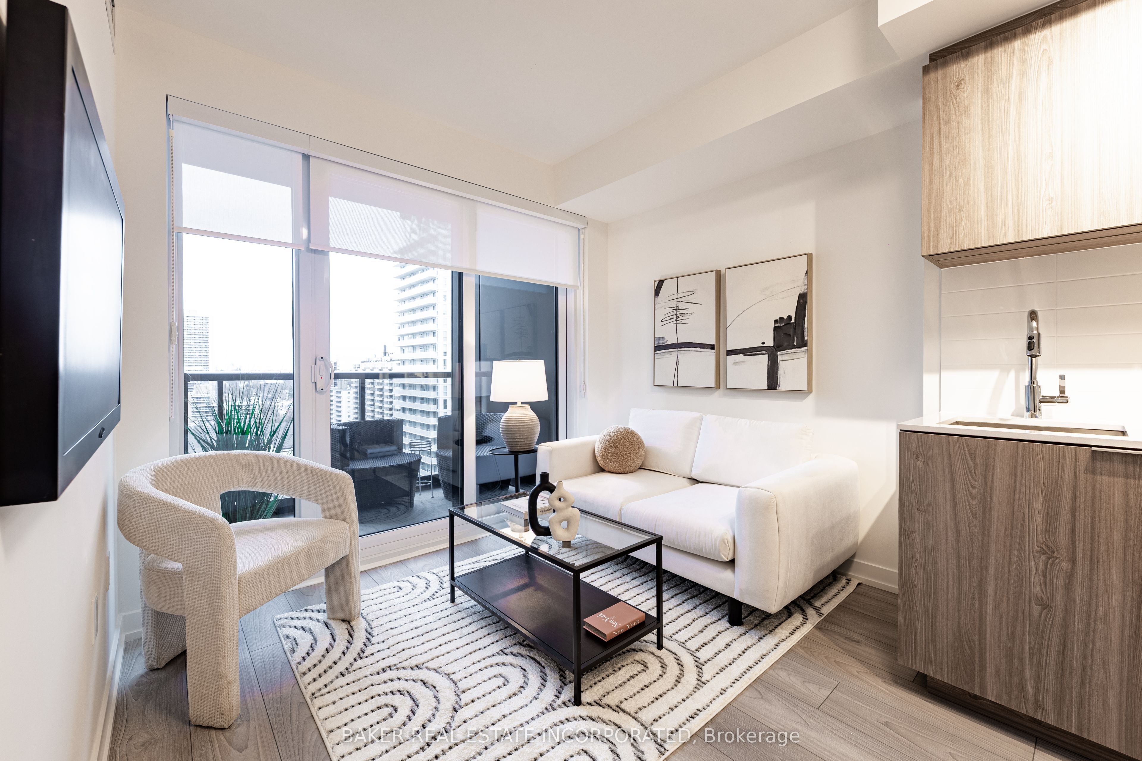 223 Redpath Avenue, #1807