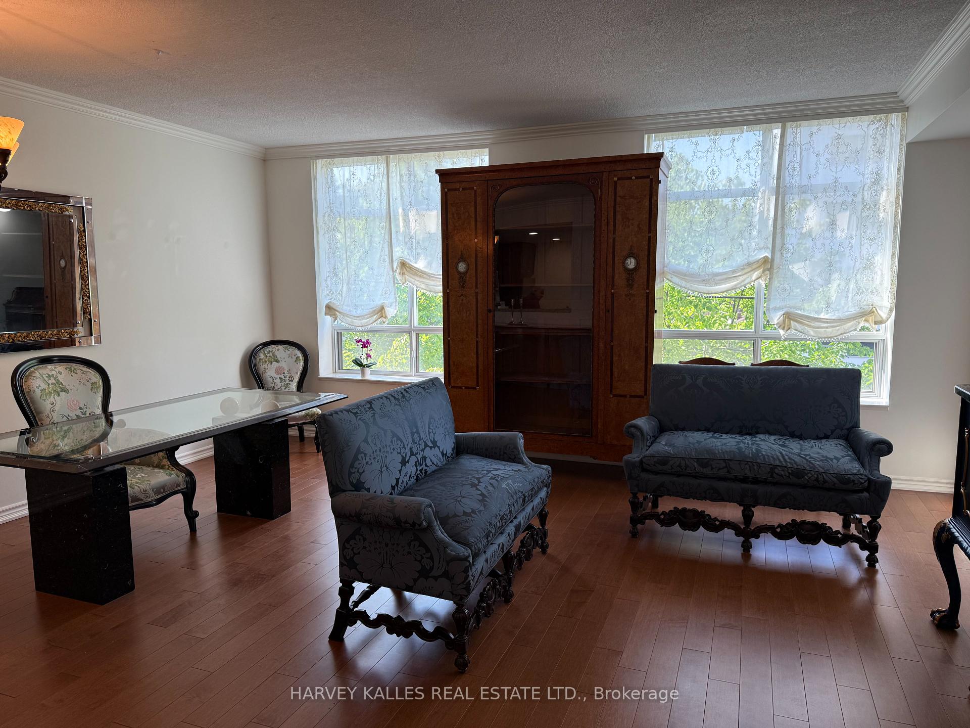 1 Glen Park Avenue 203