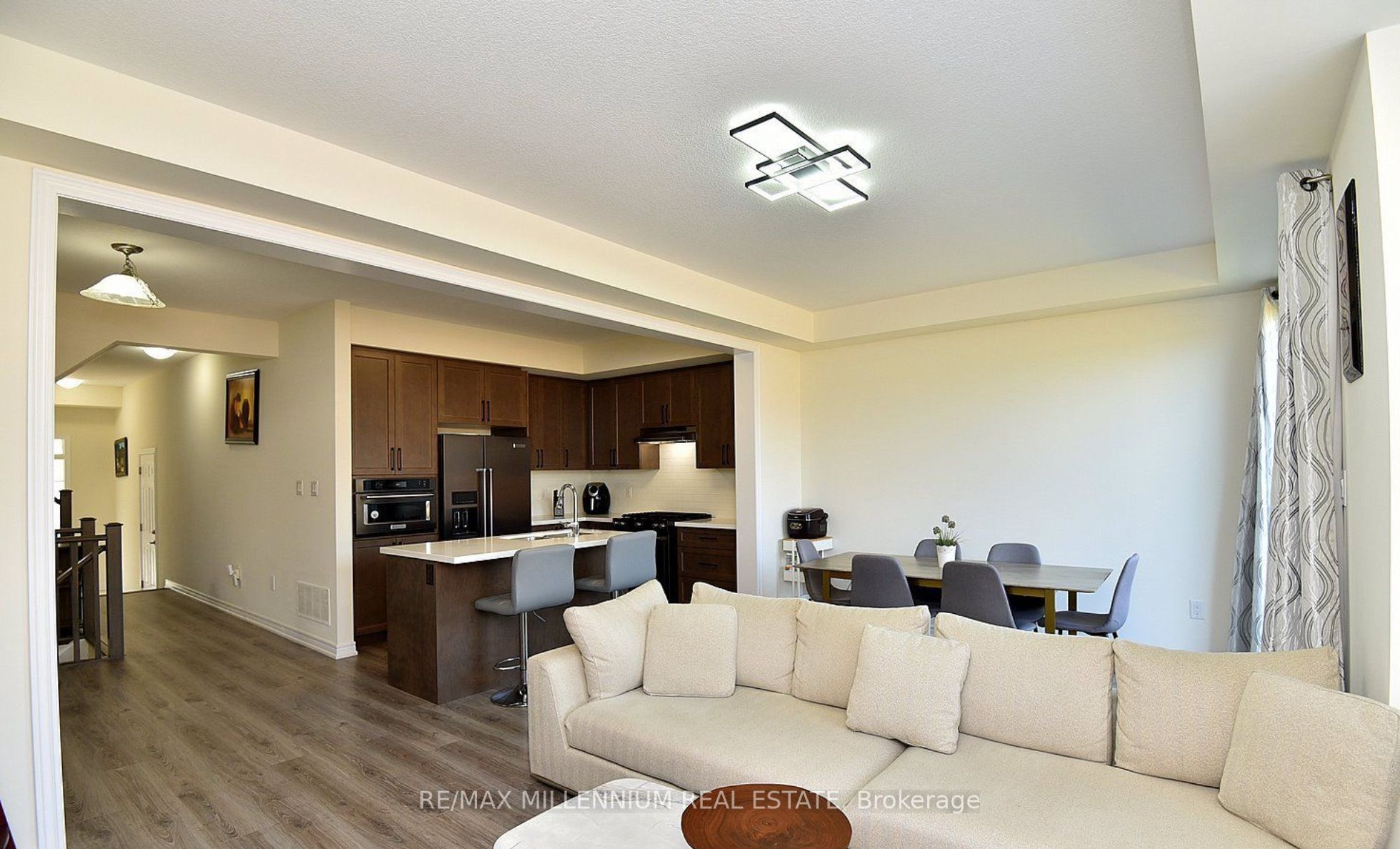 29 Hibiscus Lane