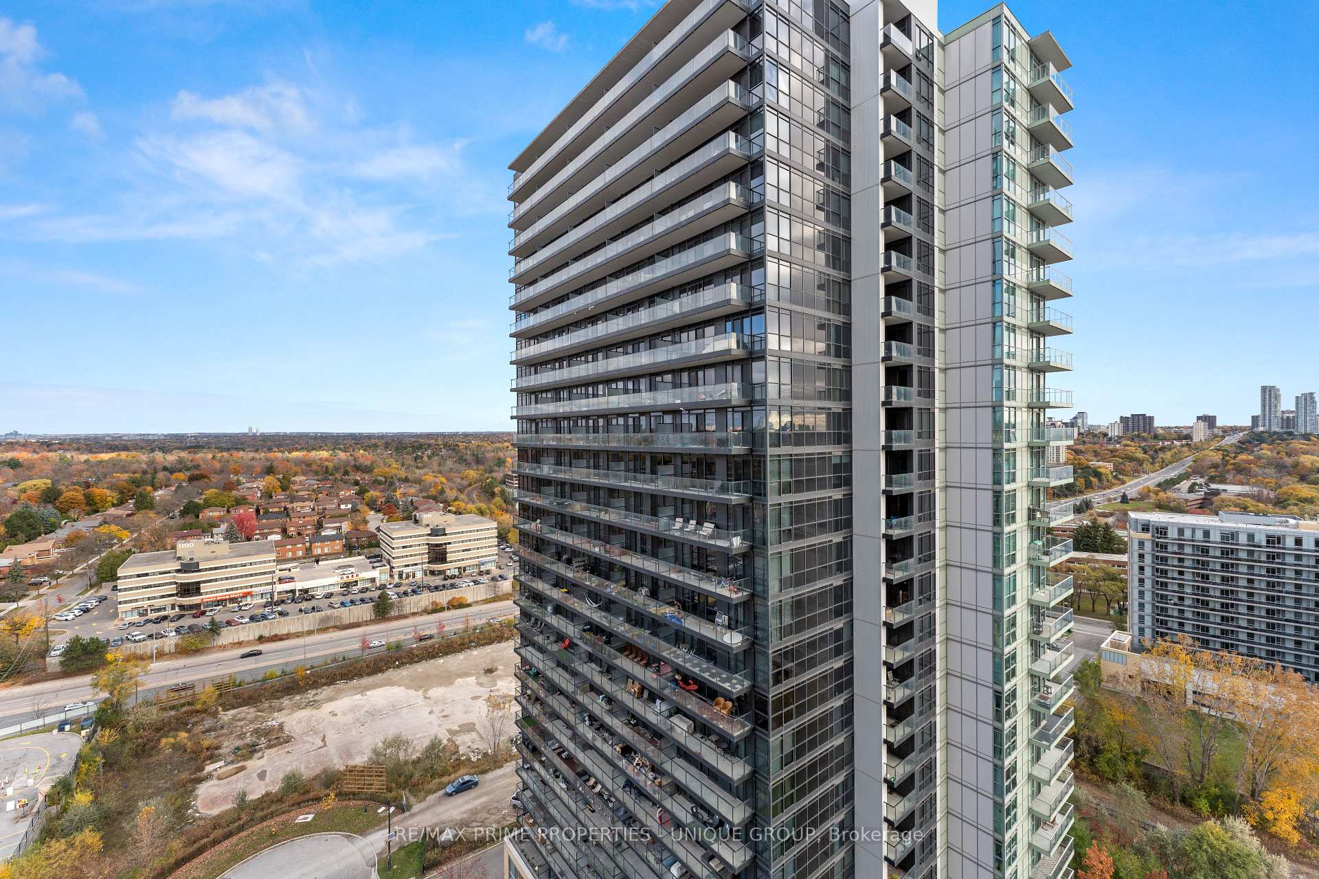 1 Bedroom Condo at 29 Singer, Toronto For sale
