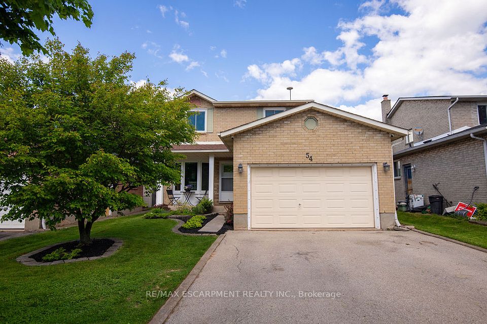54 Merritt Crescent, Grimsby, ON L3M 5B7