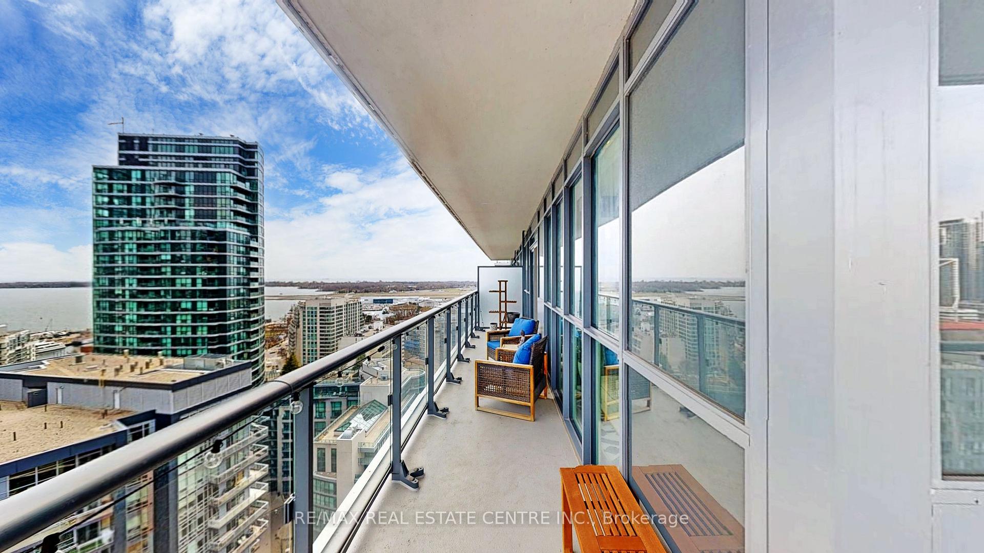 2 Bedrooms Condo at 38 Iannuzzi,  Toronto For sale