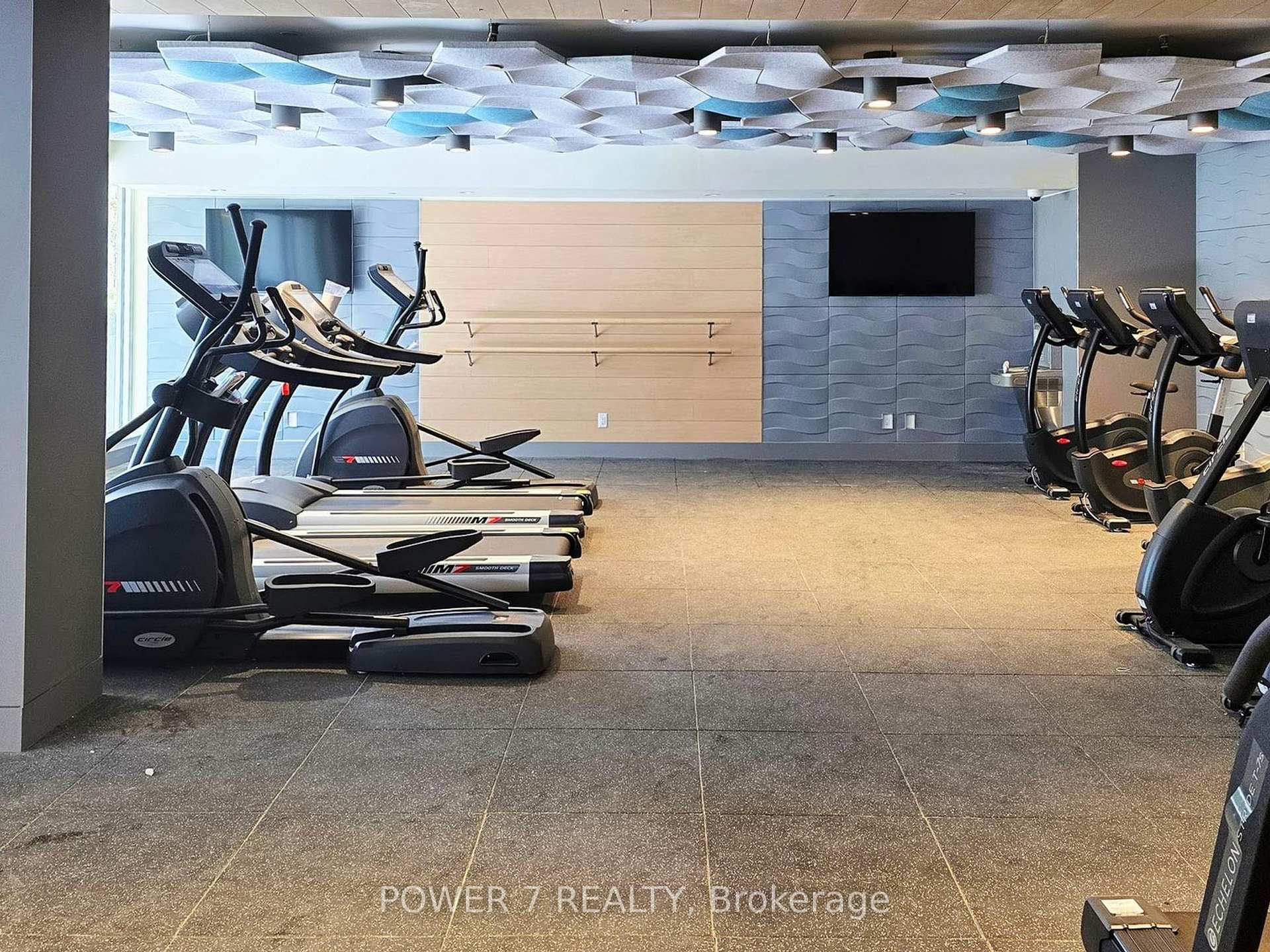 1 Bedroom Condo at 27 McMahon,  Toronto For sale