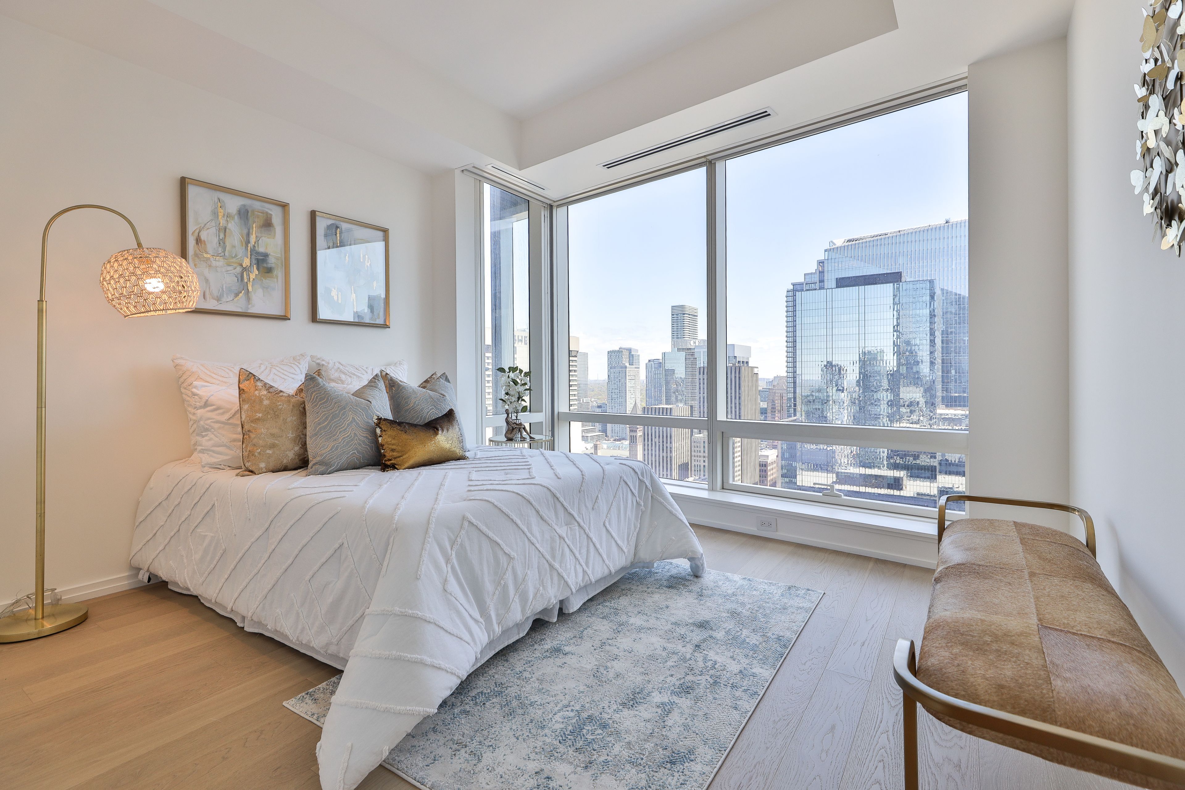 180 University Avenue 3808