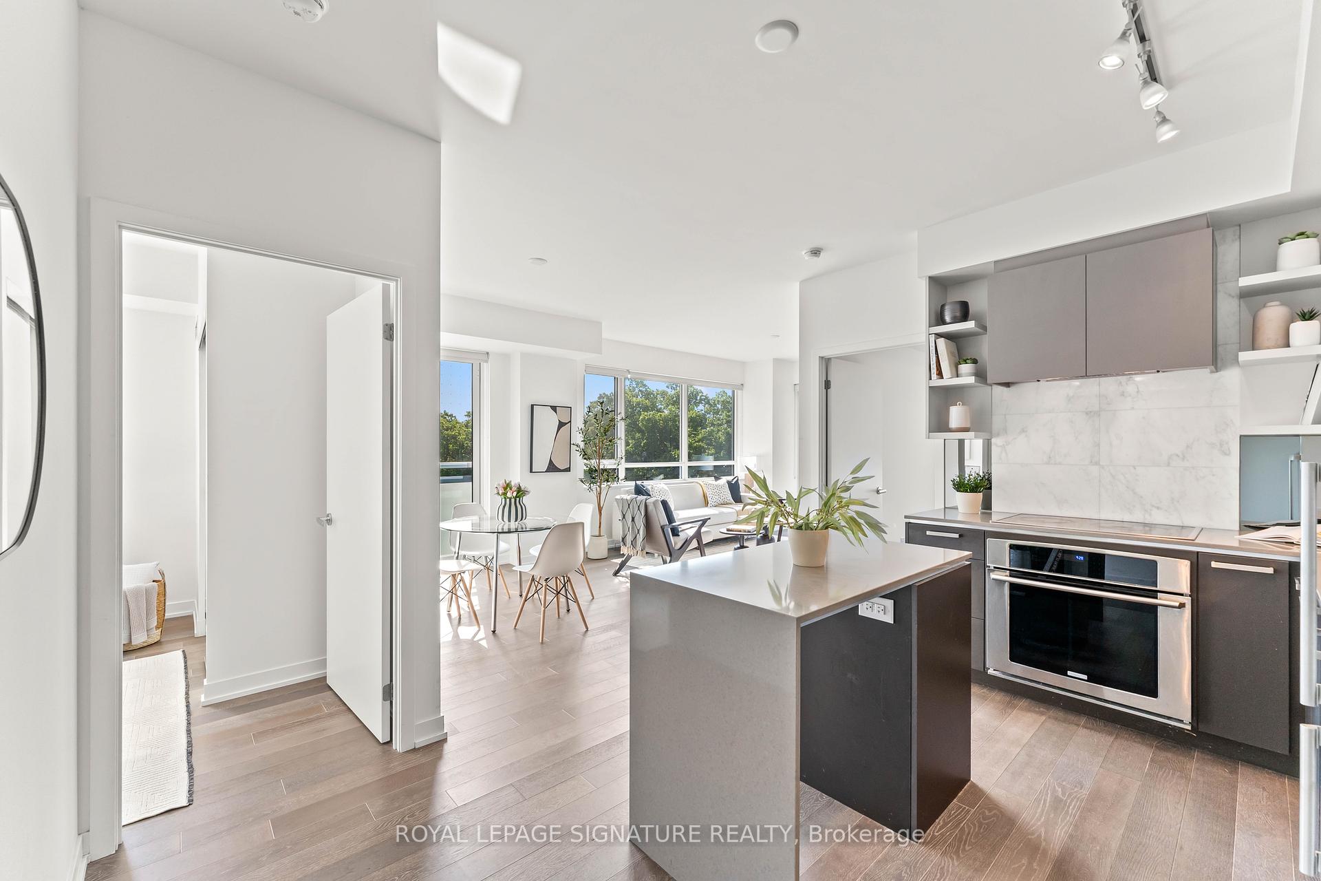 2 Bedrooms Condo at 1830 Bloor, Toronto For sale