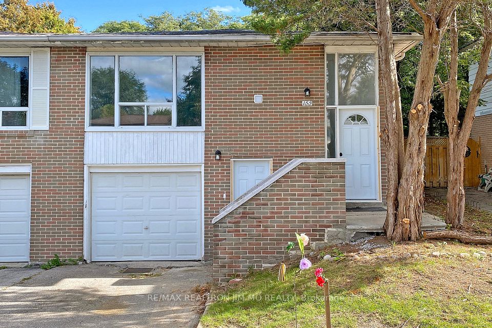 153 Hollyberry