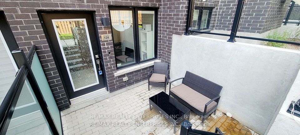 #124 - 1145 JOURNEYMAN Lane, Mississauga, ON L5J 0B5