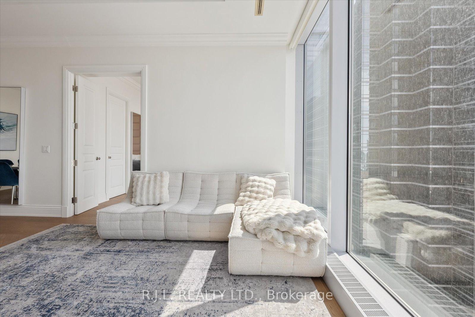 1 Bedroom Condo at 183 Wellington, Toronto For sale