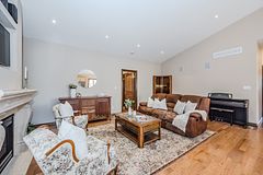 15 Valley Road 19