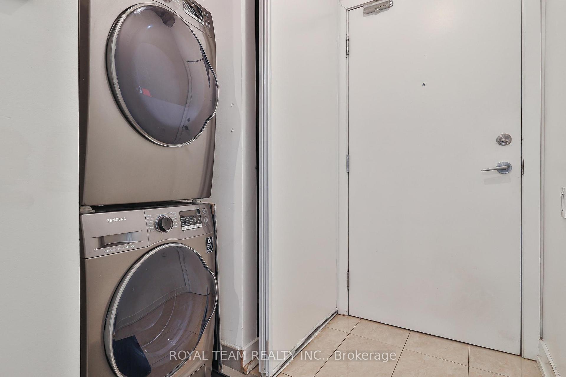 2 Bedrooms Condo at 66 Portland, Toronto For sale