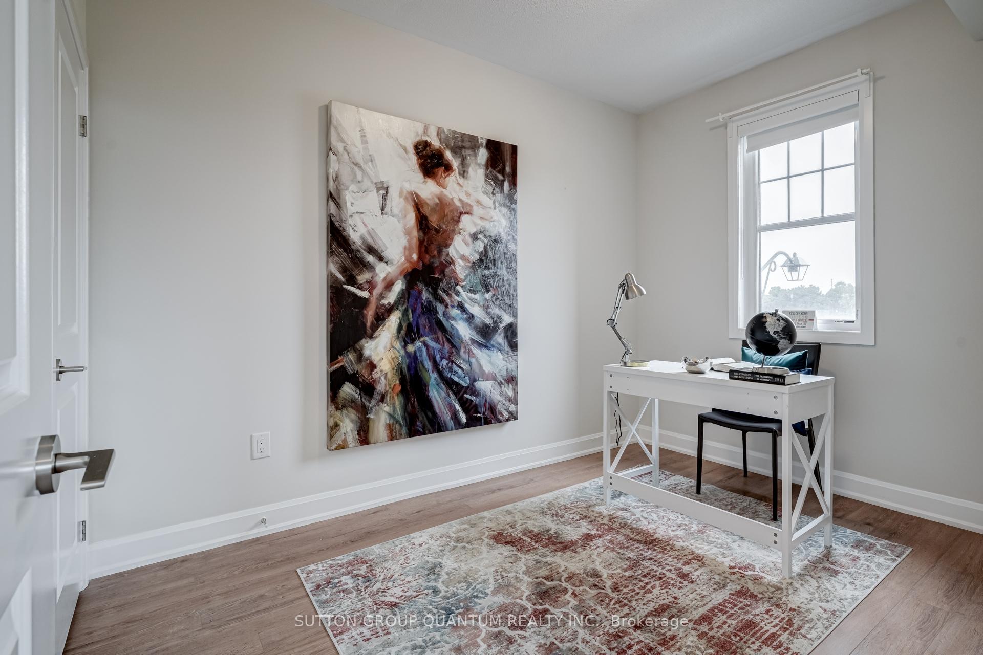 2 Bedrooms Condo at 275 Roxton, Oakville For sale