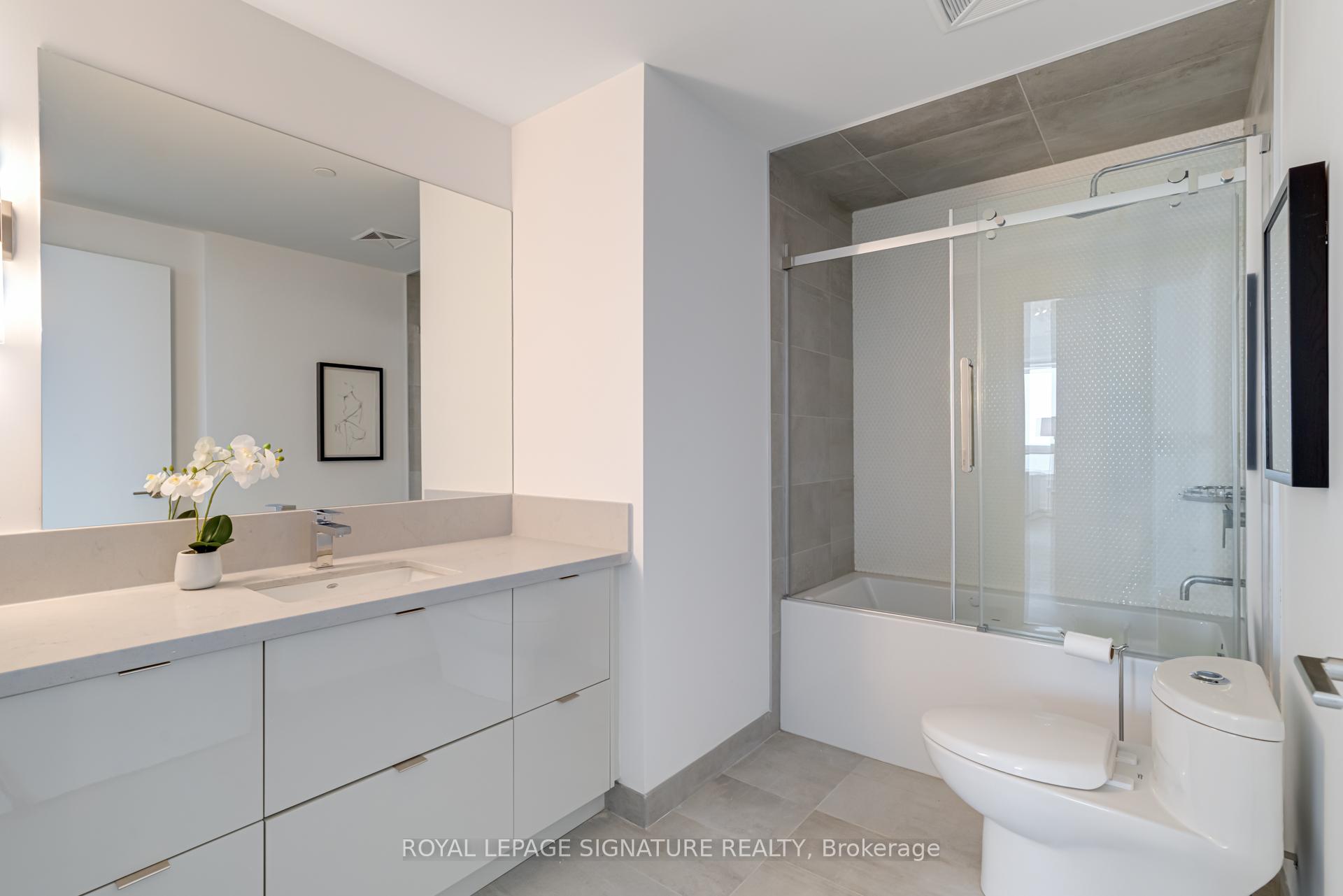 4 Bedrooms Condo at 2 Teagarden, Toronto For sale