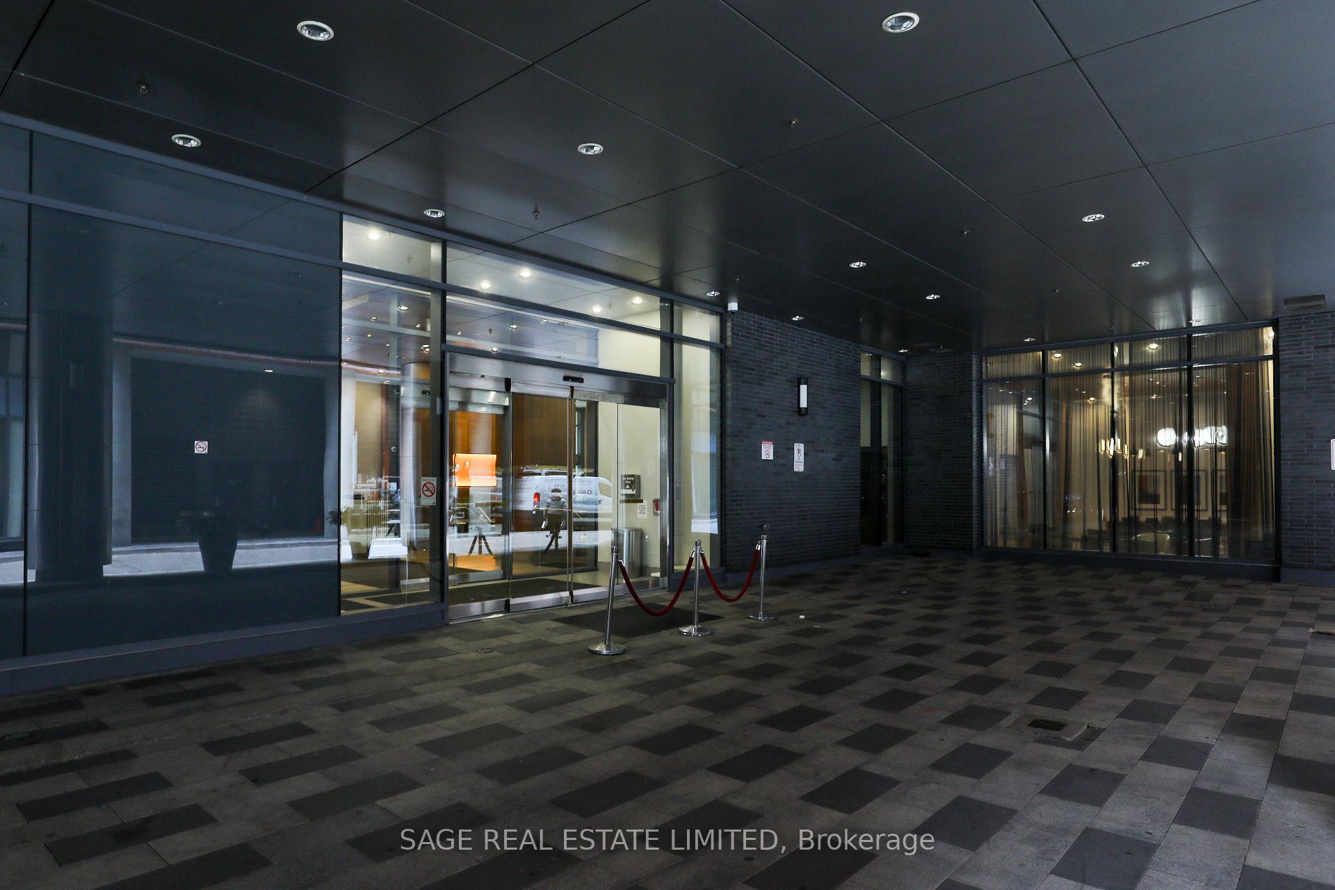 1 Bedroom Condo at 295 Adelaide,  Toronto For sale