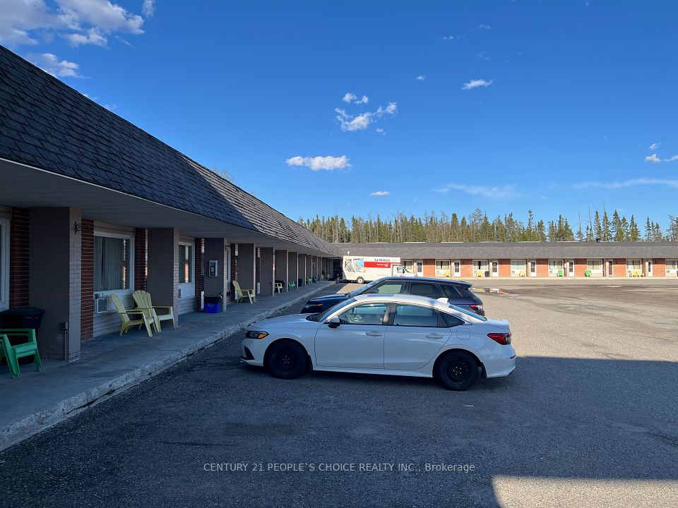 50 Highway 11, Cochrane, ON P0L 1C0