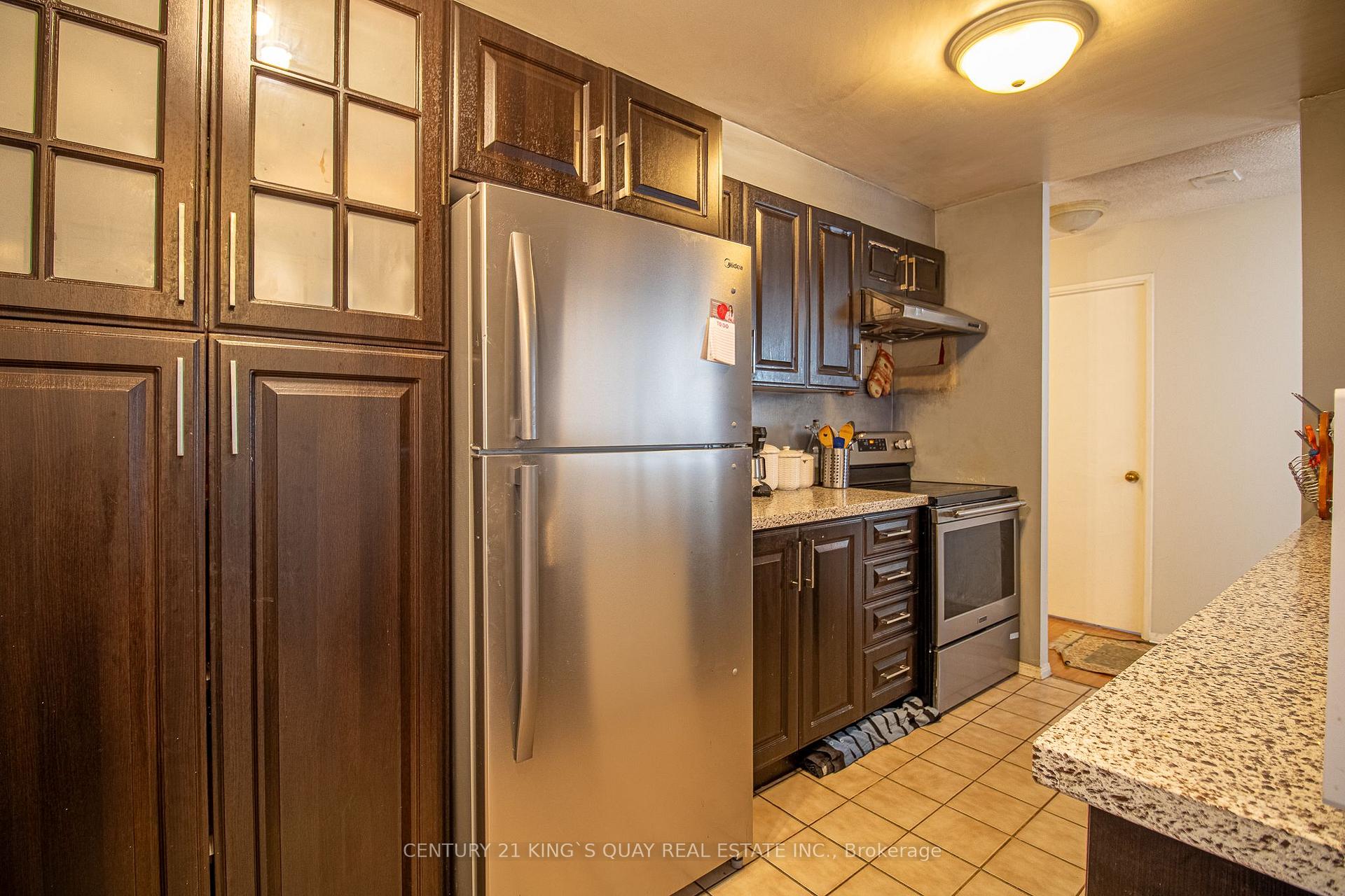 2 Bedrooms Condo at 4185 Shipp, Mississauga For sale