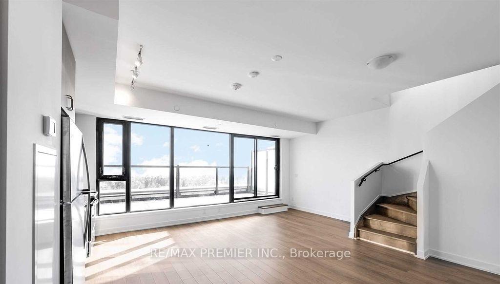 3 Bedrooms Condo at 2799 Kingston,  Toronto For sale