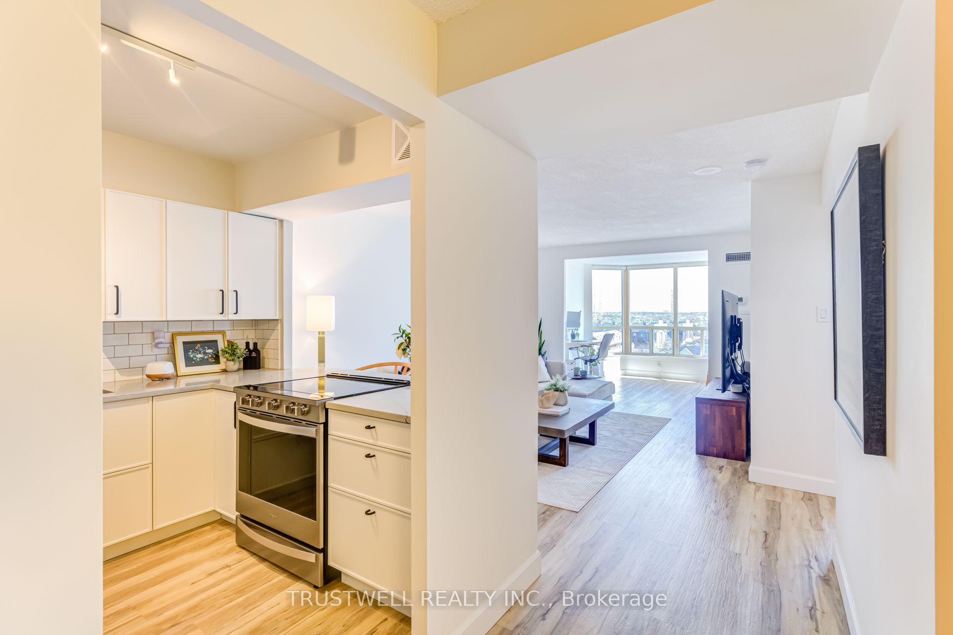 #802 - 1890 Valley Farm Road, Pickering, ON L1V 6B4