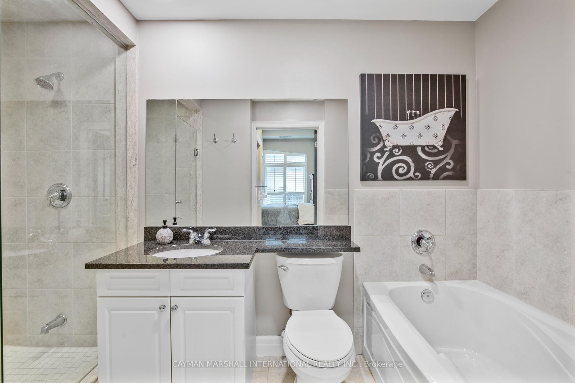 2 Bedrooms Condo at 360 Pearl, Burlington For sale