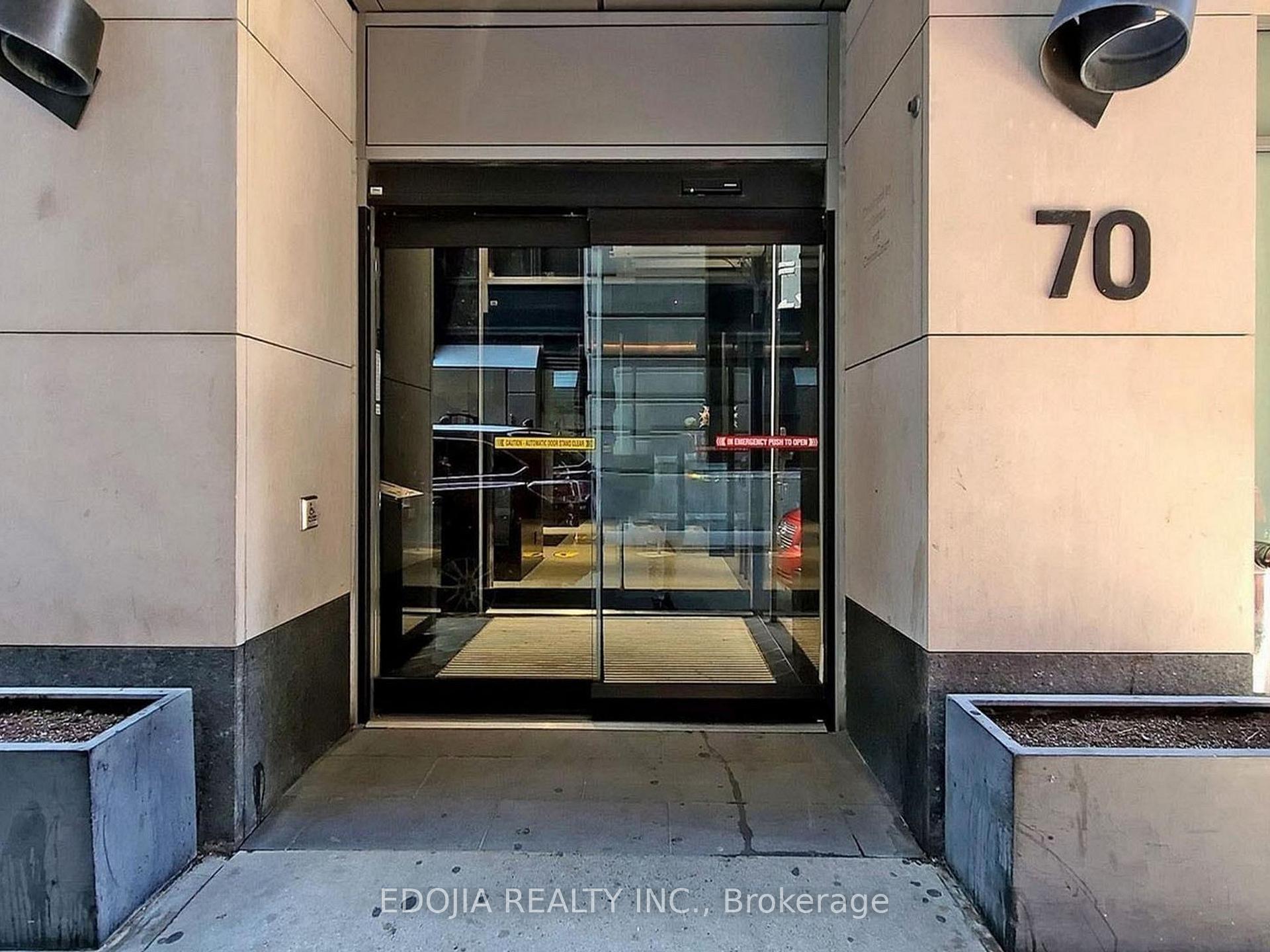 1 Bedroom Condo at 70 Temperance, Toronto For sale