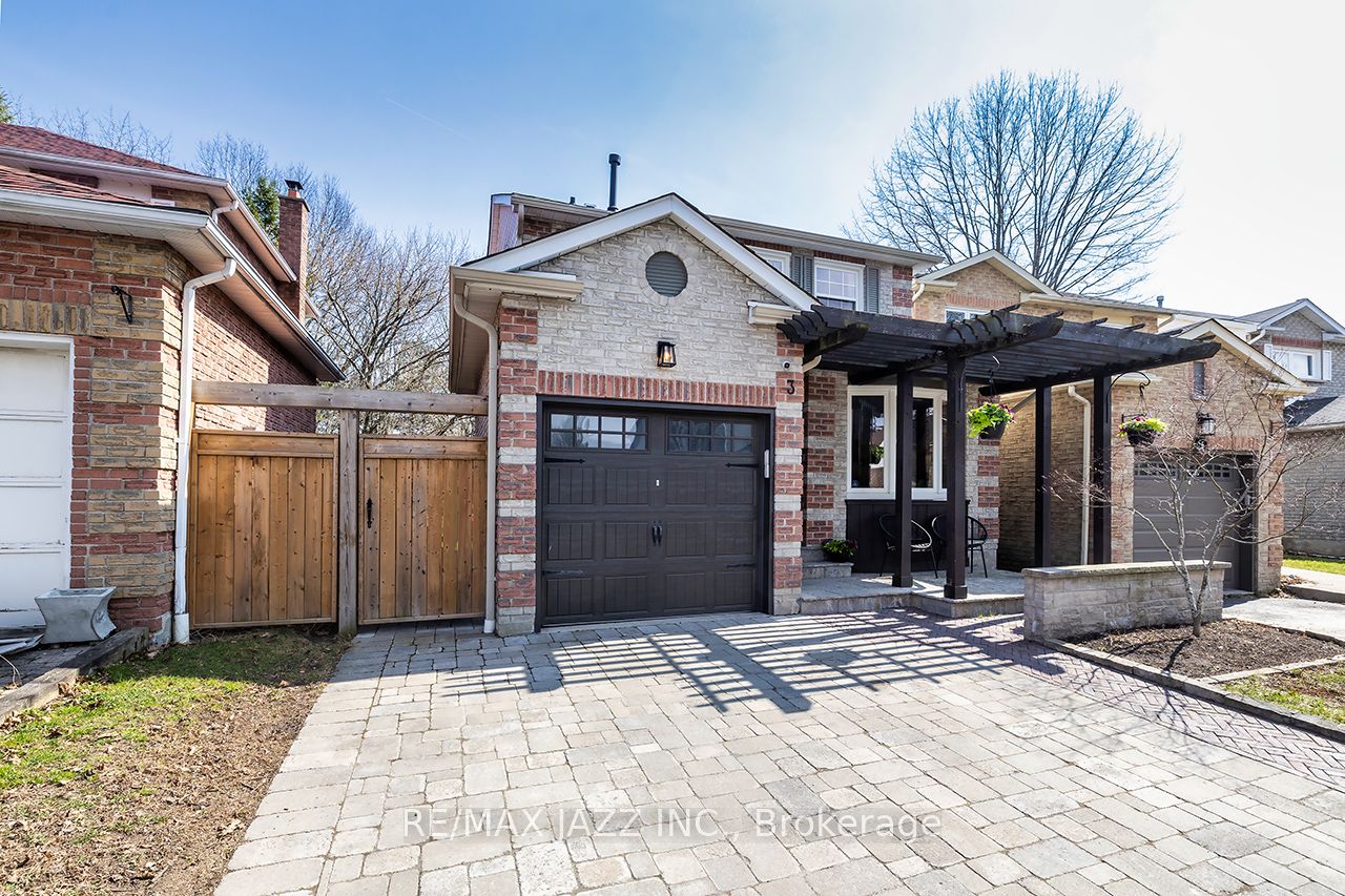 3 Rosewood Court