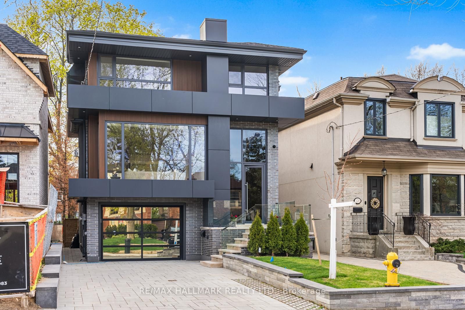 118 Airdrie Road, Toronto, ON M4G 1M5