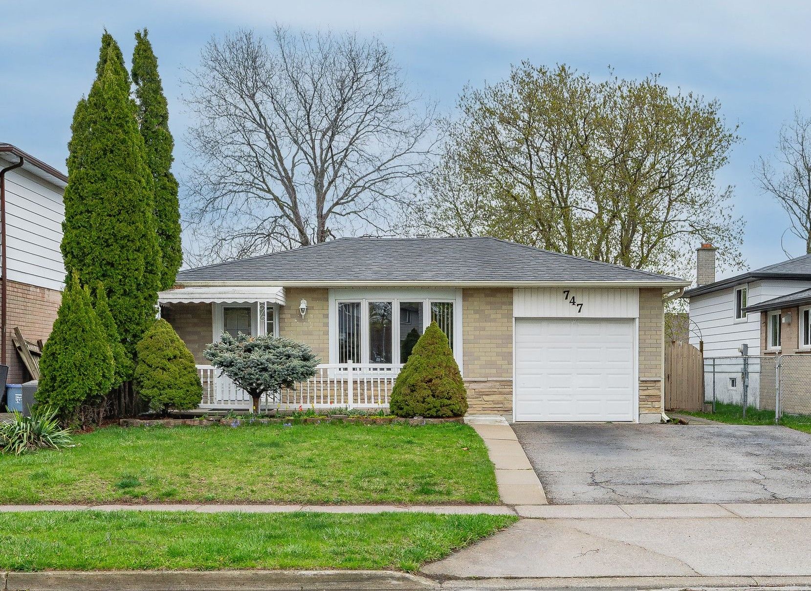 747 KUMMER Crescent Cambridge, Ontario This home is what you've been waiting for!! All Brick Bungalow in a Prime Location with 2036 square feet of finished living area! Pride of ownership is evident in this 3-bedroom, 2-bathroom Bungalow situated on a 40 x 100 lot in one of Preston's most desirable neighborhoods. This home features an attached garage and two separate entrances on the main floor. Bright, spacious, and exceptionally well-maintained. Enjoy convenient access to all amenities, just minutes from Hespeler Road, Highway 401, Riverside Park, and the scenic Dunbar Conservation Area. Roof updated in 2021. A rare opportunity to own a solid, move-in ready home. Book your showing today!