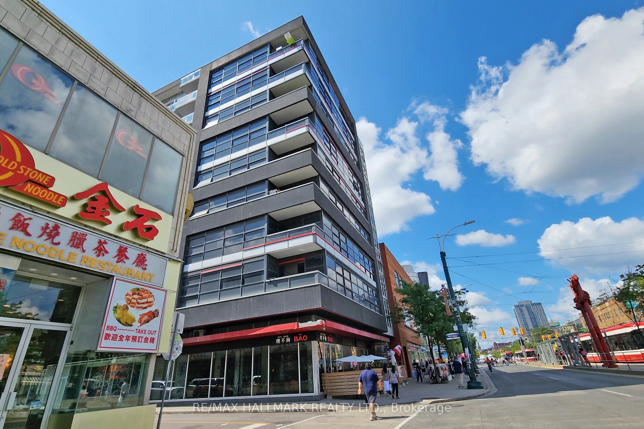 10 Willison Square, #602