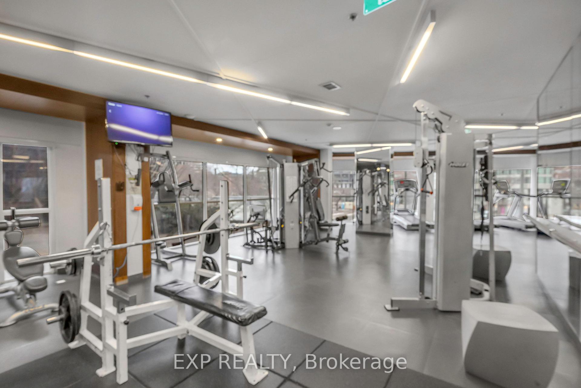 1 Bedroom Condo at 352 Front, Toronto For sale