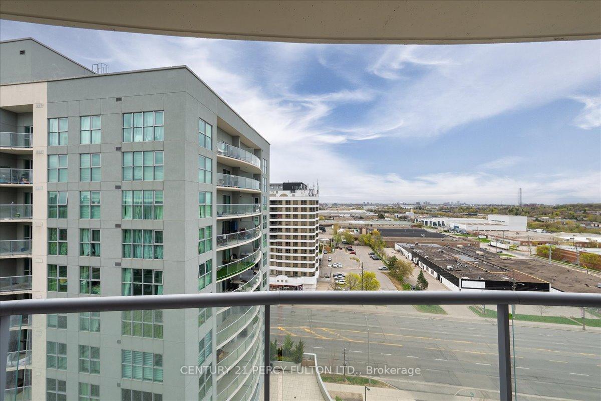 1 Bedroom Condo at 2150 Lawrence, Toronto For sale