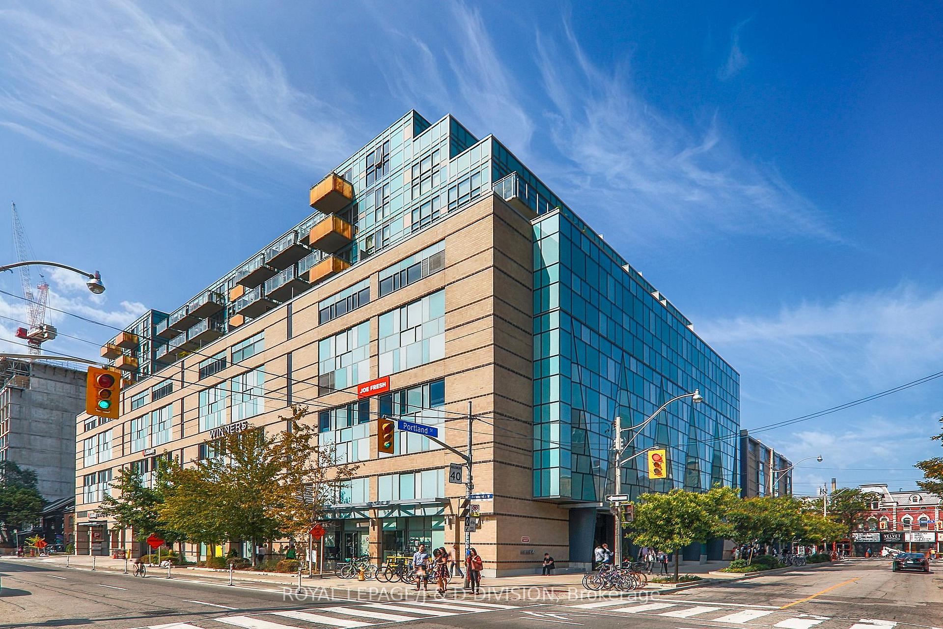 3 Bedrooms Condo at 156 Portland, Toronto For sale