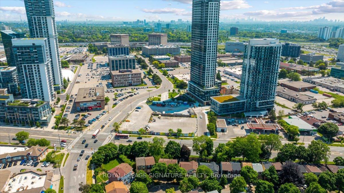 3 Bedrooms Condo at 86 Wagon Trailway, Toronto For sale