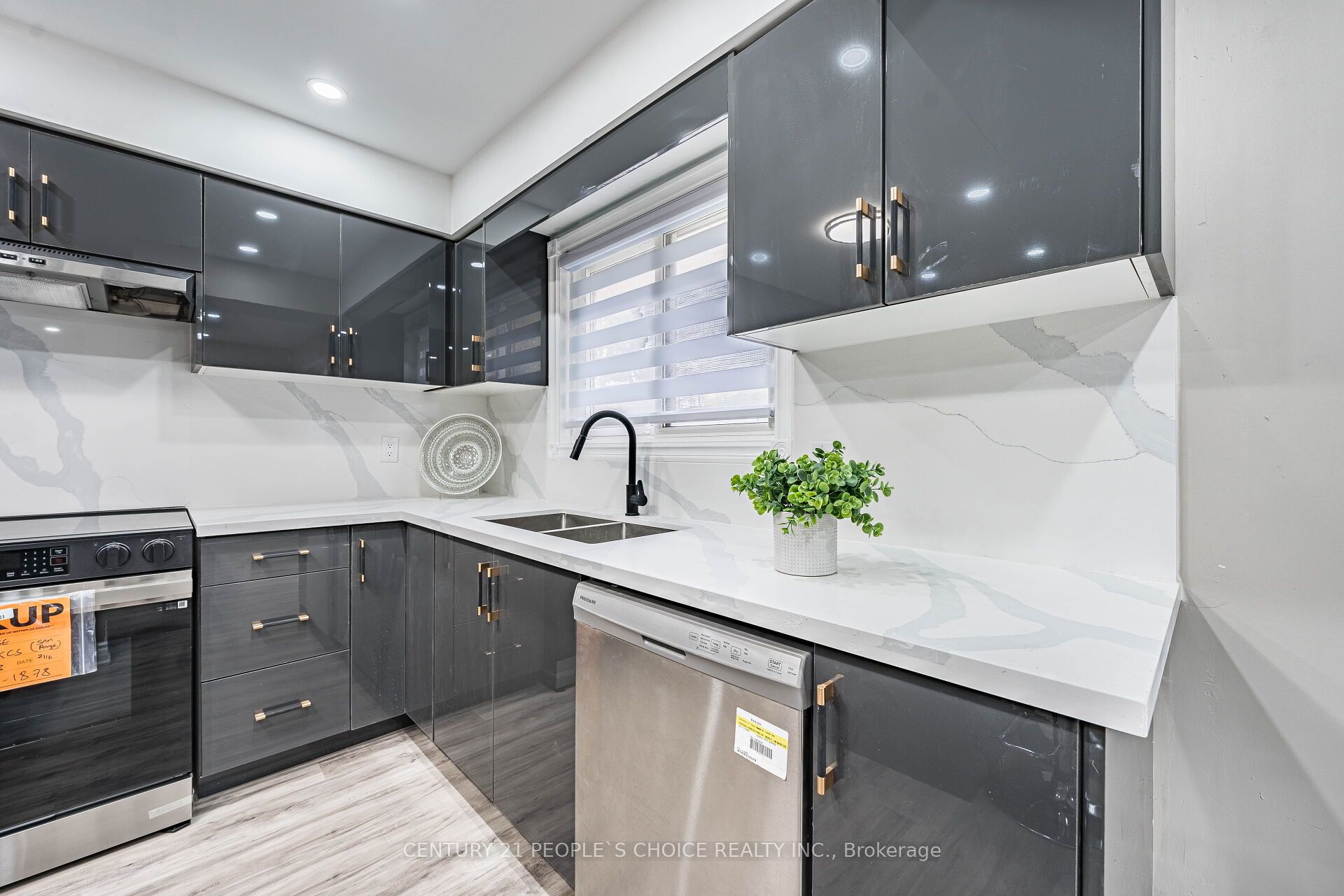 506 Normandy Street, #25