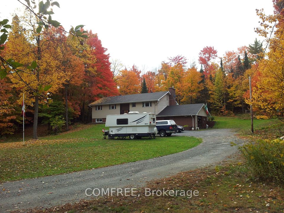 1021 Springdale Park Road, Bracebridge, ON P1L 1W9