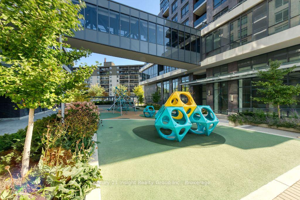 1 Bedroom Condo at 10 Gibbs,  Toronto For sale
