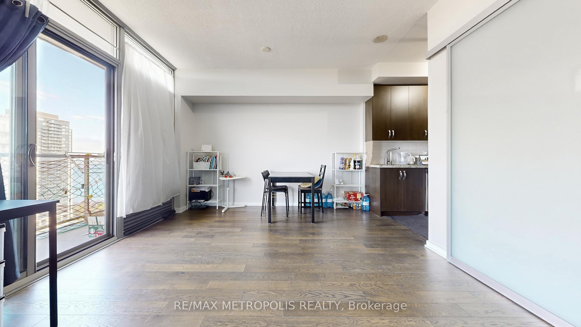 1 Bedroom Condo at 105 The Queensway, Toronto For sale