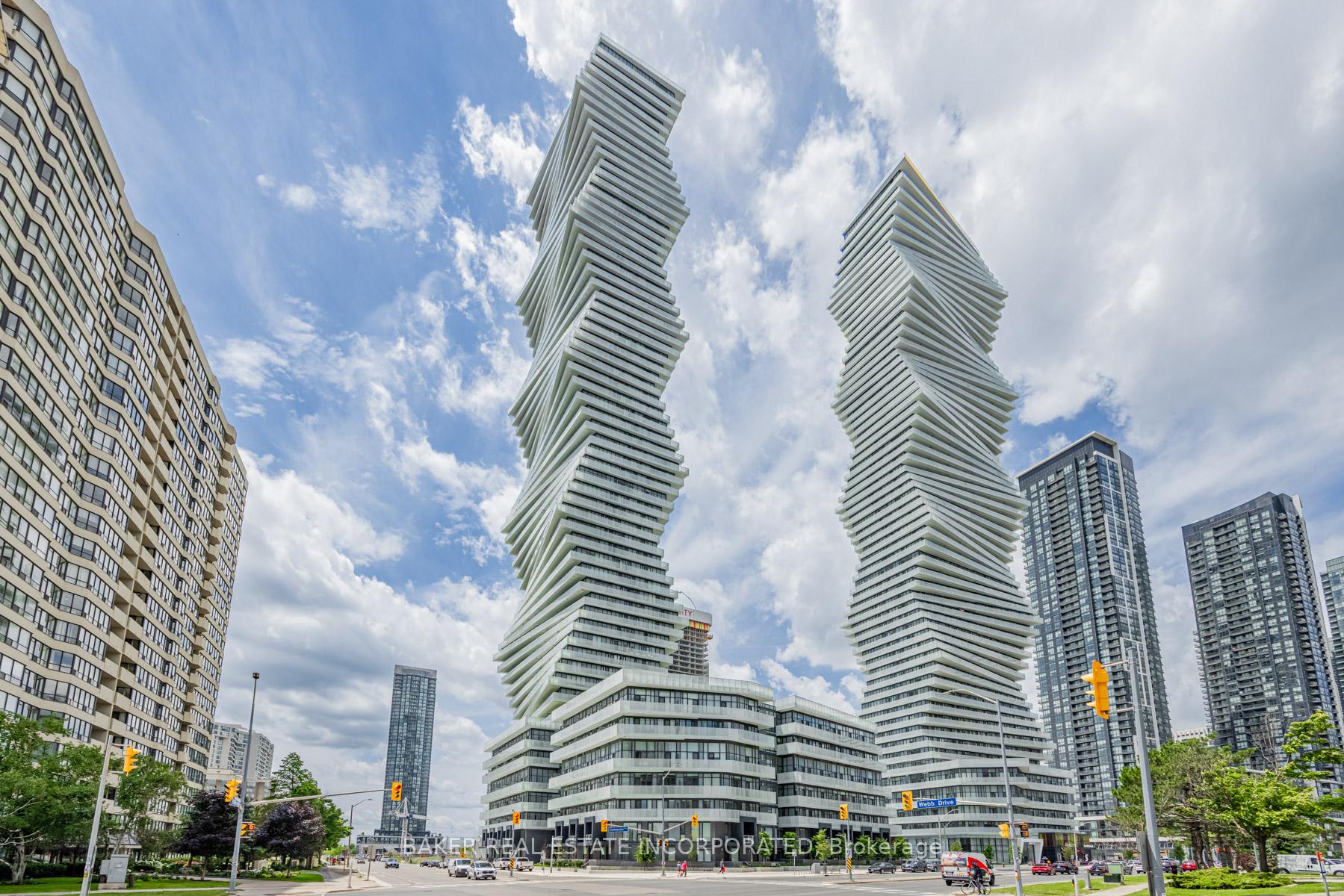 3 Bedrooms Condo at 3883 Quartz, Mississauga For sale