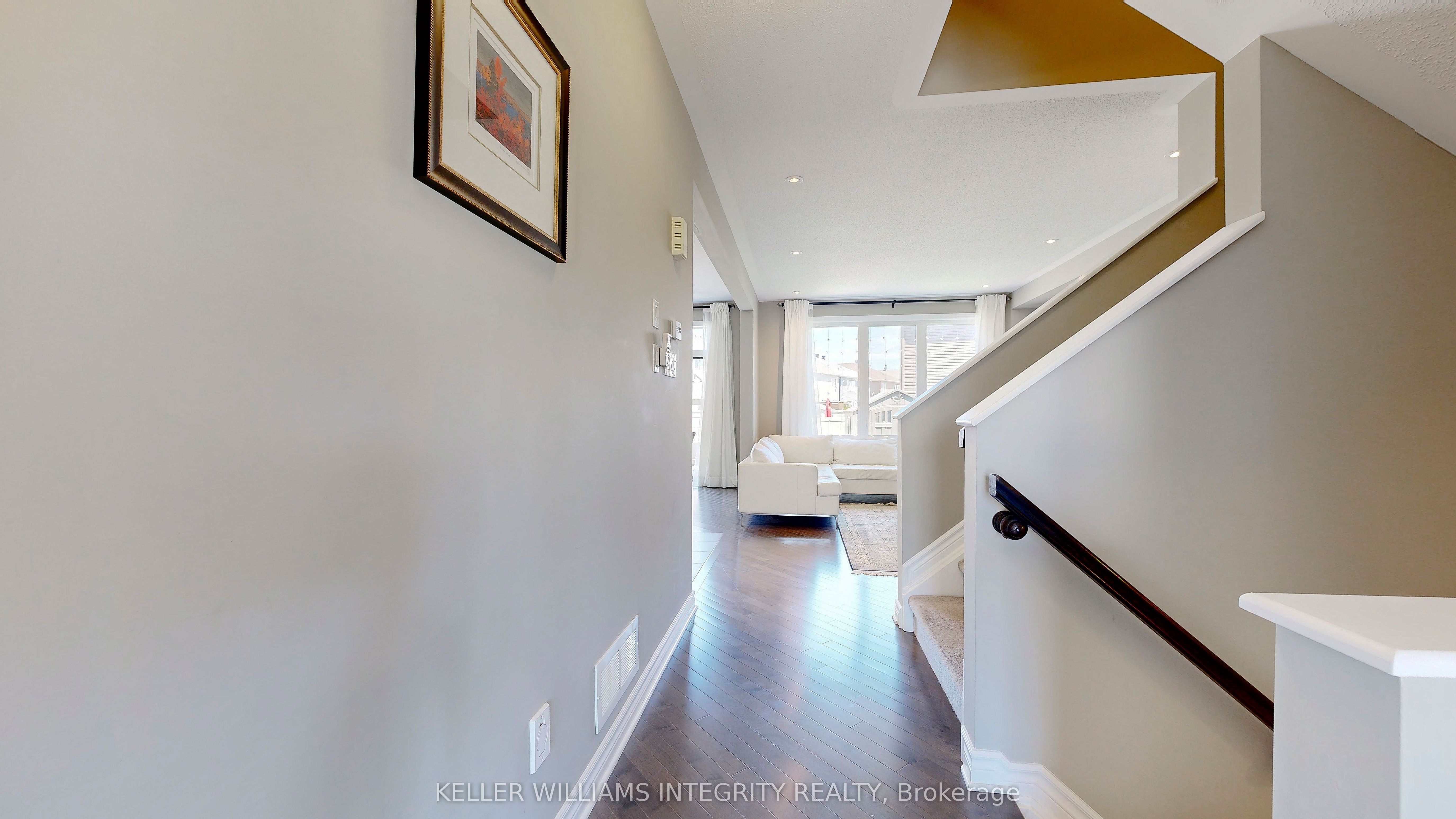 108 Pin Cherry Grove, OrleansConventGlenandArea, ON K1W 0J5