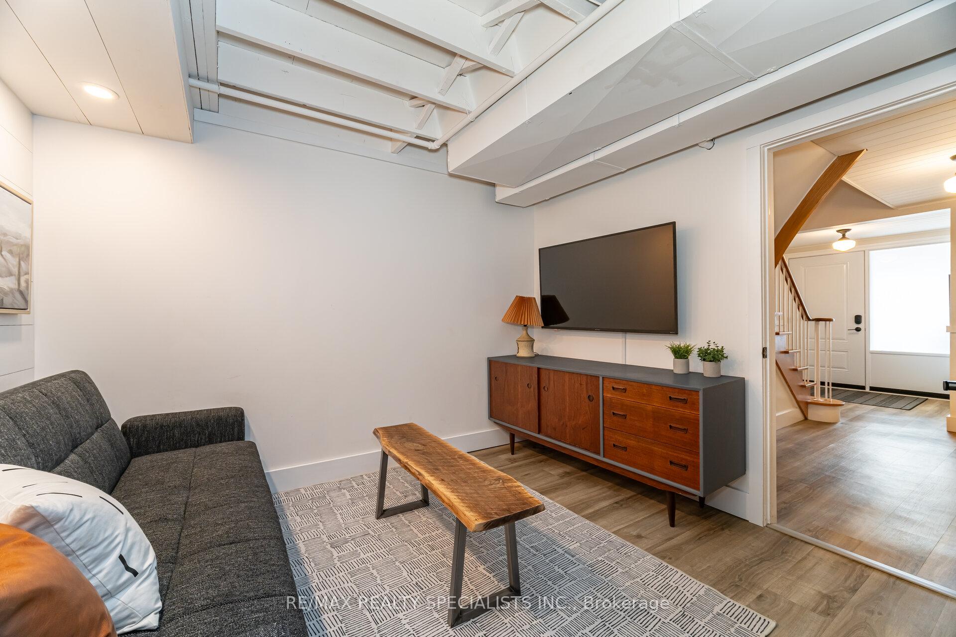 3 Bedrooms Condo at 7077 Estoril,  Mississauga For sale