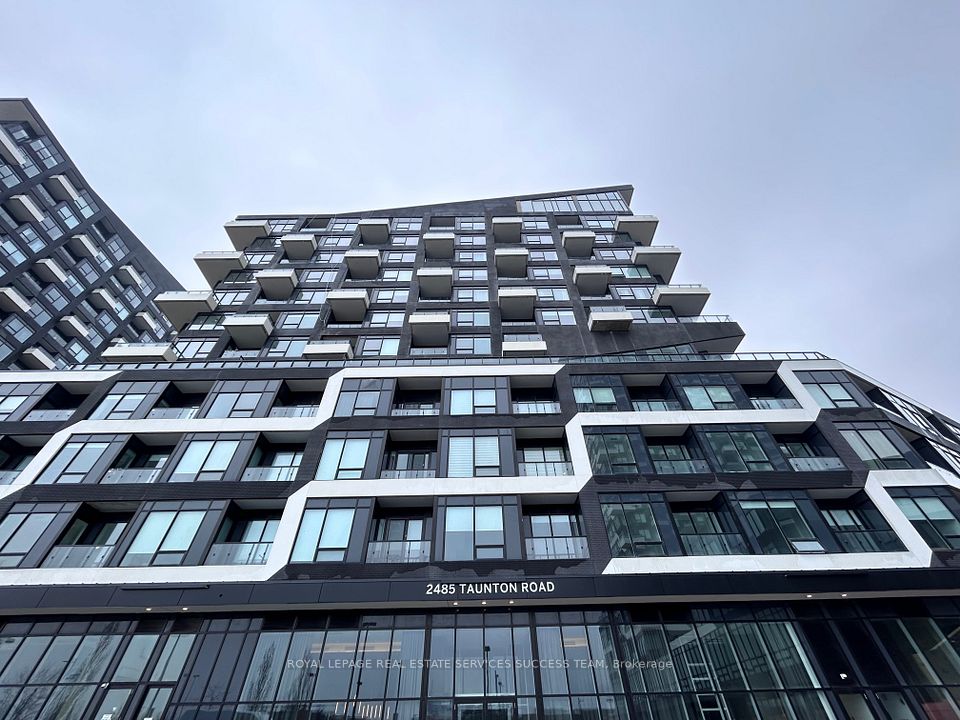#1126 - 2485 Taunton Road, Oakville L6H 3R8