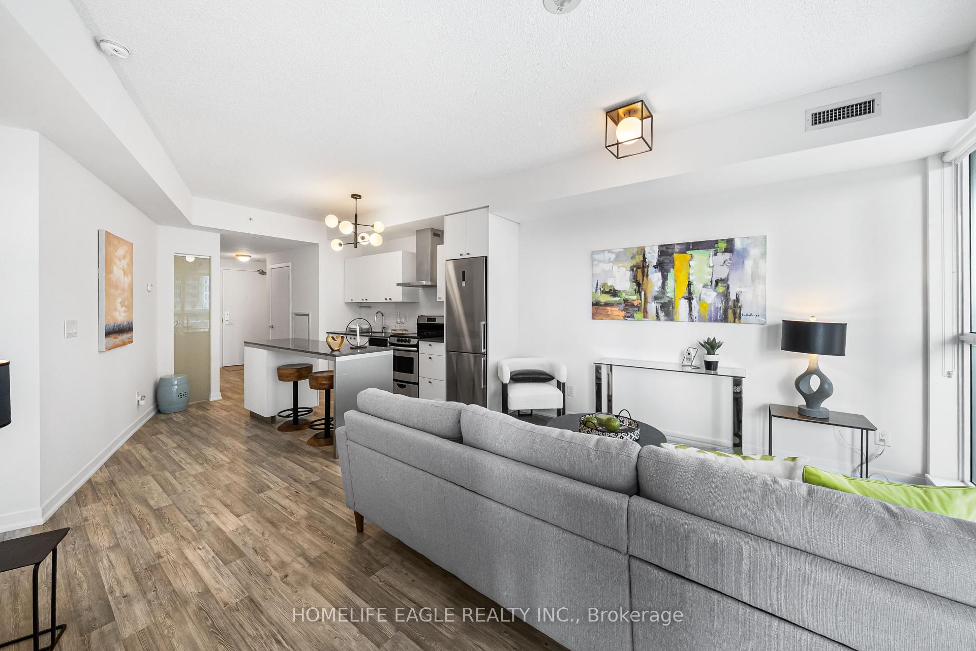 2 Bedrooms Condo at 51 East Liberty, Toronto For sale