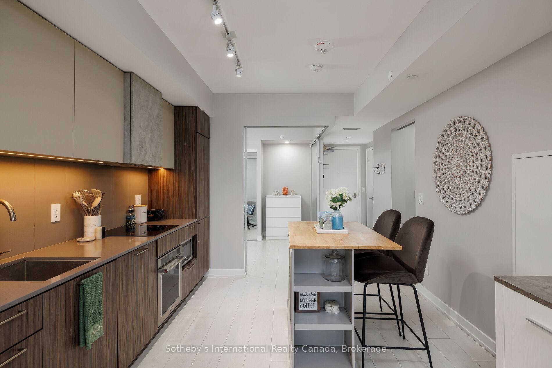 3 Bedrooms Condo at 19 Western Battery,  Toronto For sale