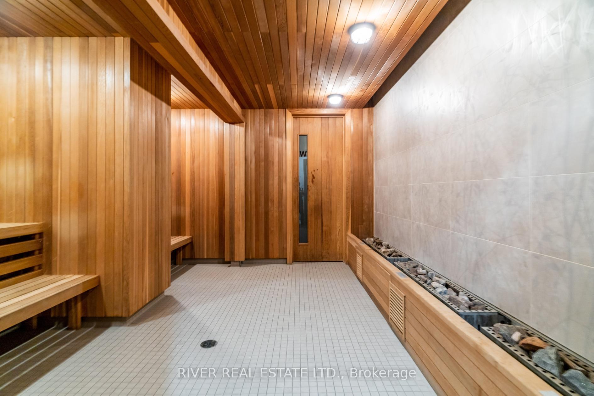 1 Bedroom Condo at 560 Front,  Toronto For sale